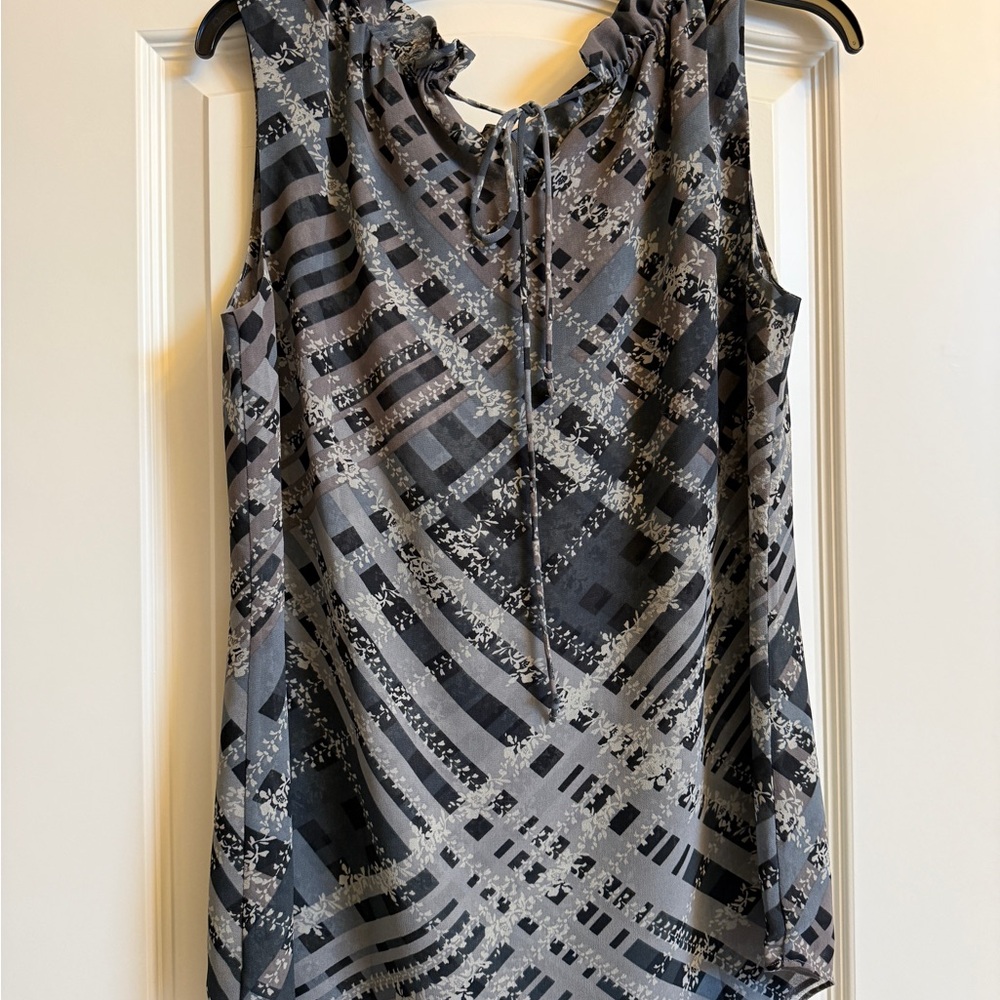 Cabi Trellis Top. Gray Patterned Sleeveless Top - image 3